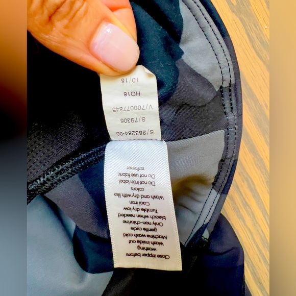 ATHLETA CAMO CONTENDER, 7/8 TIGHT IN POWER-LIFT, SIZE S - Picture 9 of 9